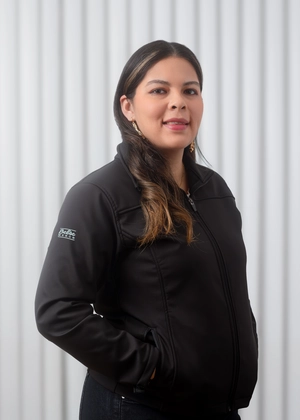 Cotiza merchandising con D'Janhyra León - Ejecutiva de ventas