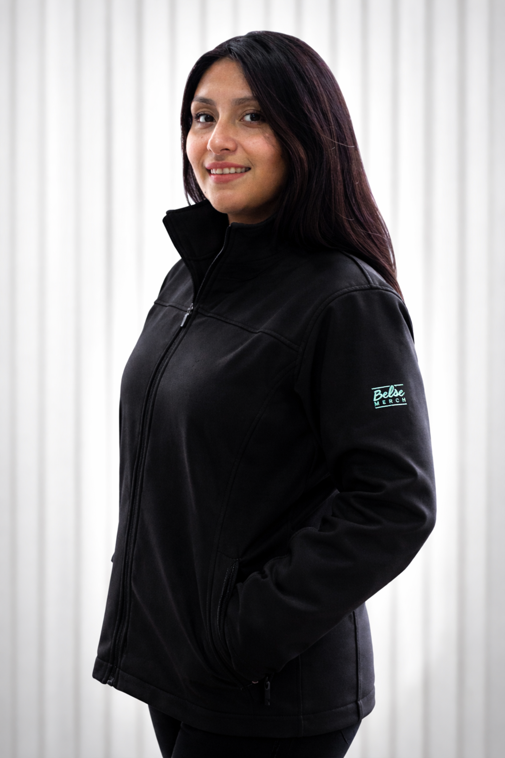 Cotiza merchandising con Yenifer Roca - Ejecutiva de ventas